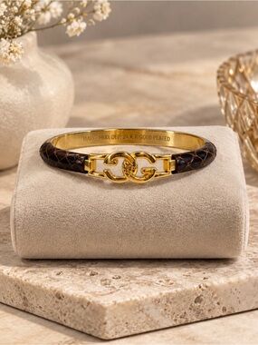 Vintage 70s Gucci Snakeskin 24k Gold-Plated Link Bracelet